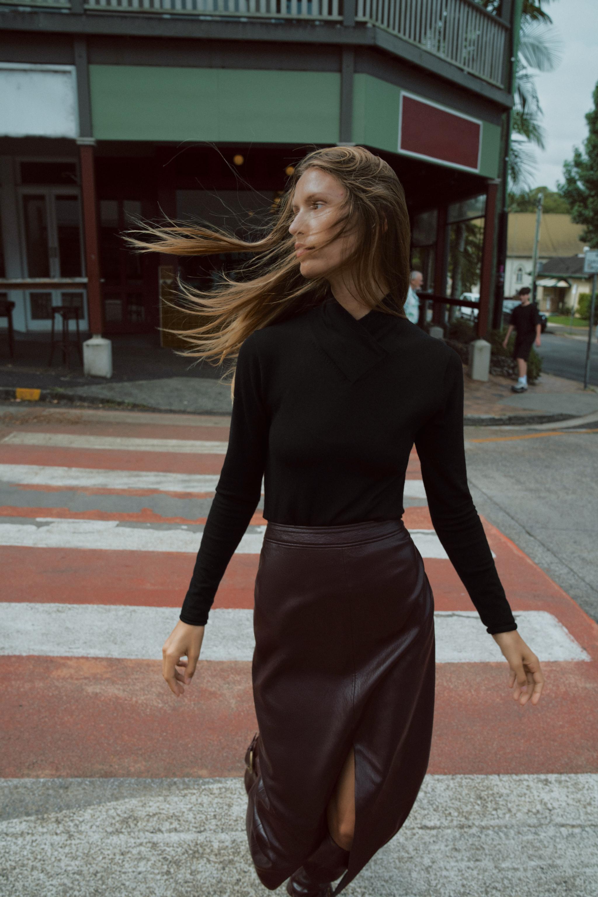 WOOL BLEND CROSSOVER HIGH NECK JUMPER